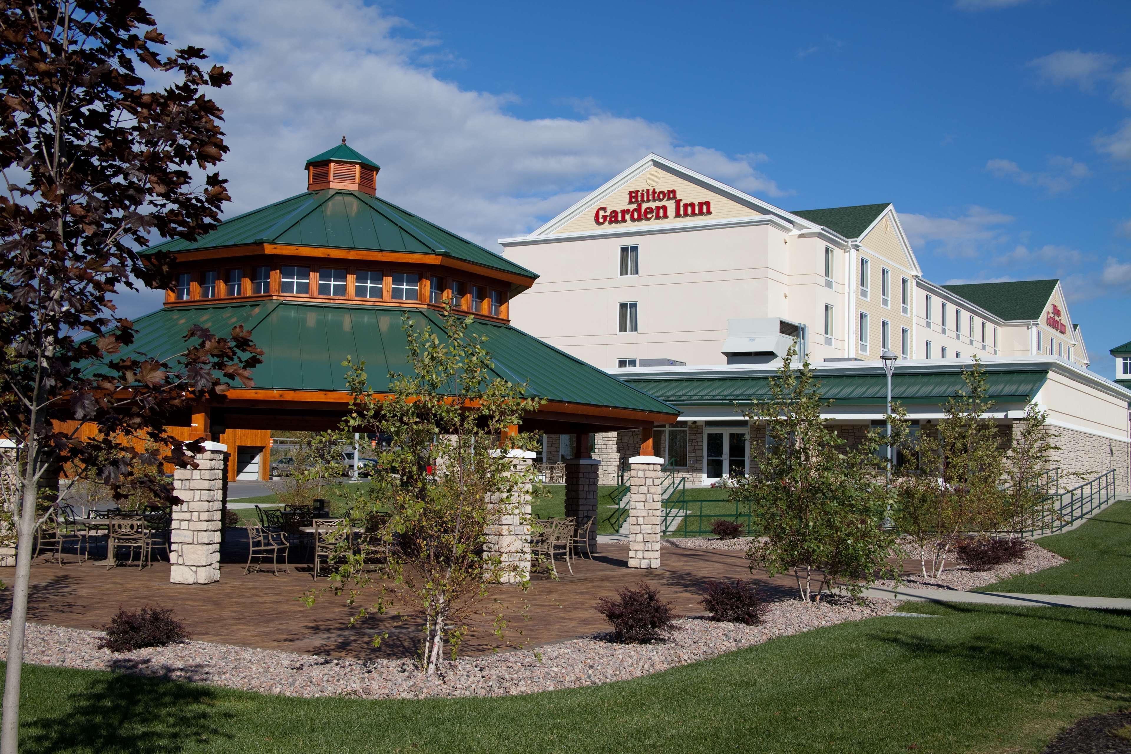 Hilton Garden Inn Watertown Exterior photo