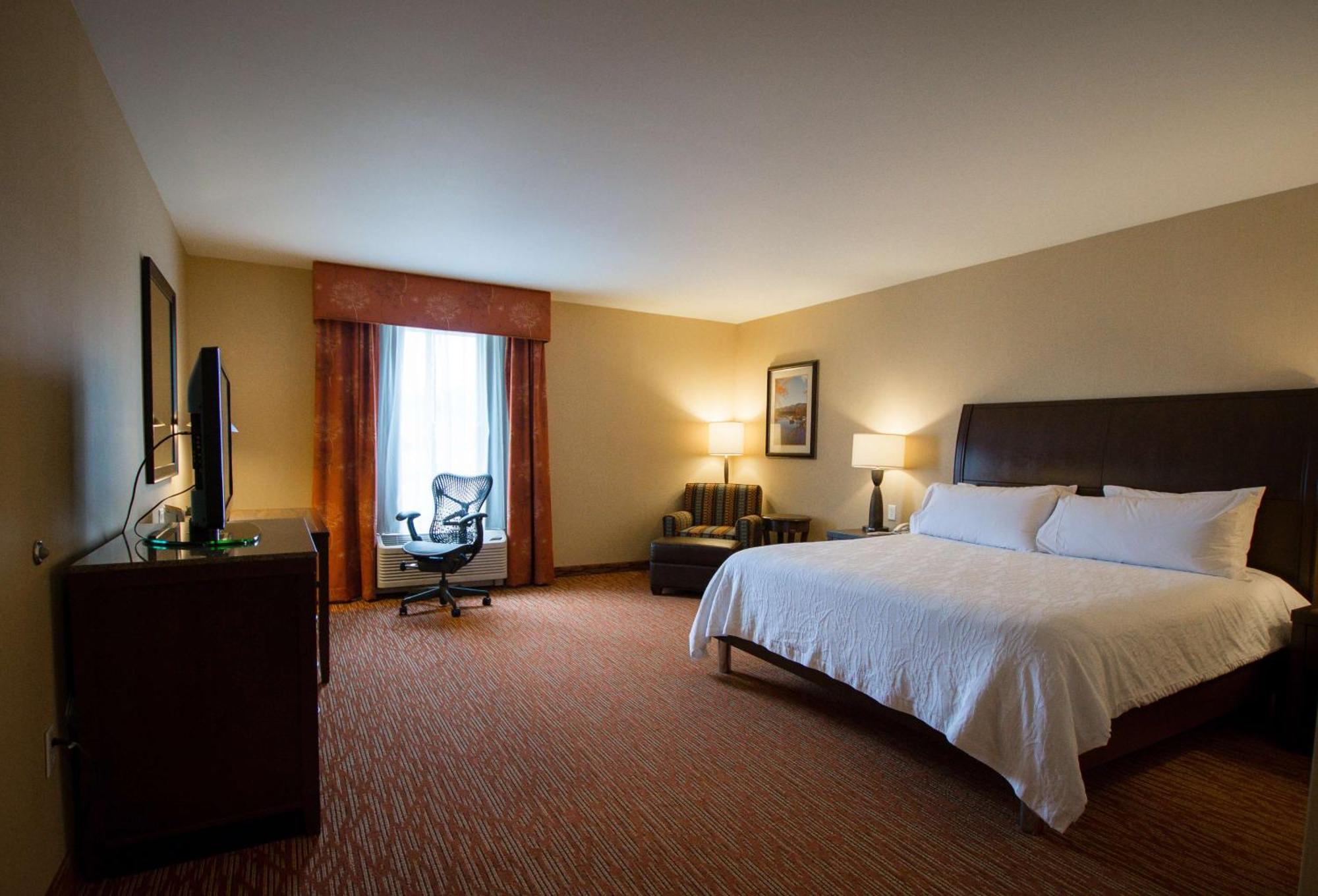 Hilton Garden Inn Watertown Exterior photo