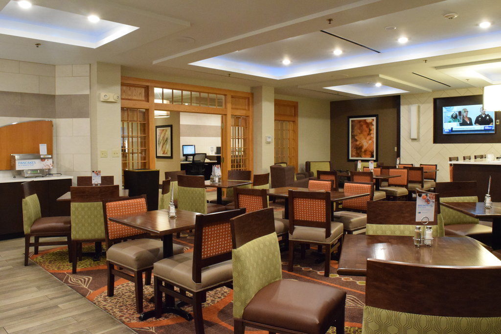 Hilton Garden Inn Watertown Exterior photo